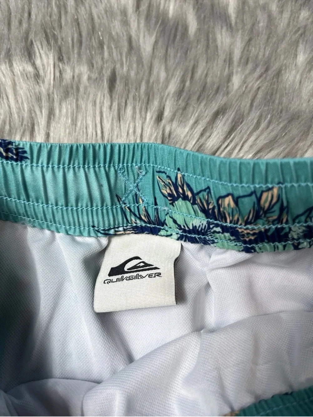 Quiksilver Boys Board Shorts Tropical Everyday Mix Size XS